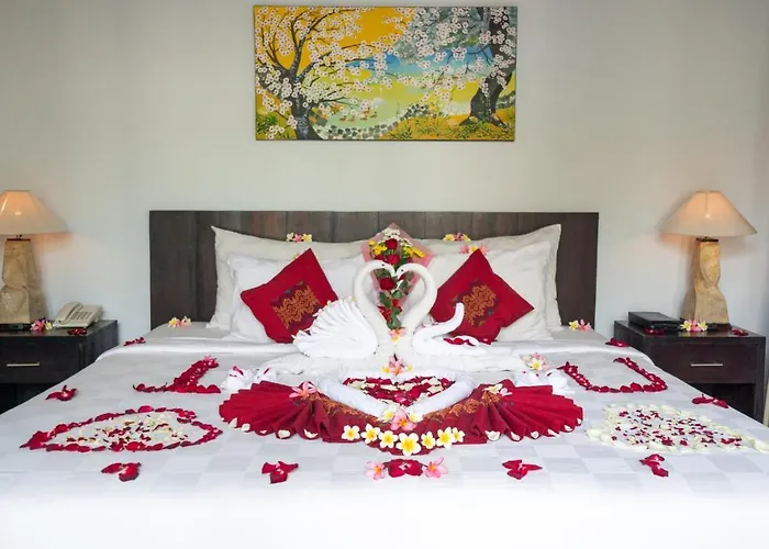 Villa Kayu Suar Bali Luxury & *