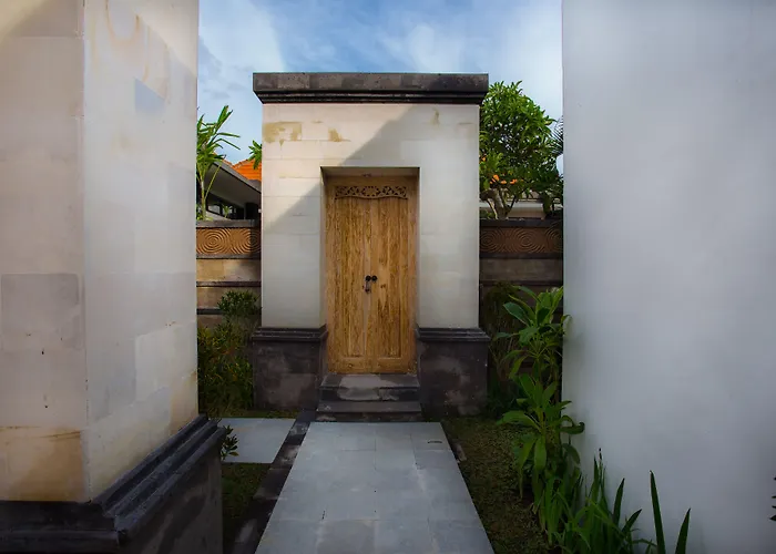 Kayu Suar Bali Luxury & Villa Sanur (Bali)