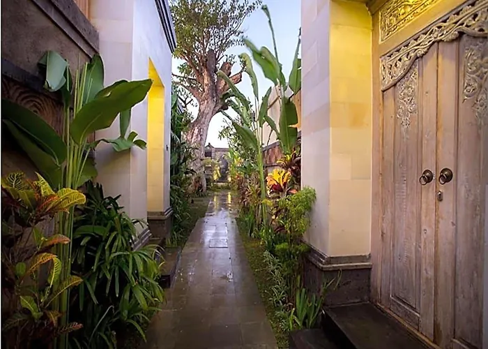 Villa Kayu Suar Bali Luxury &